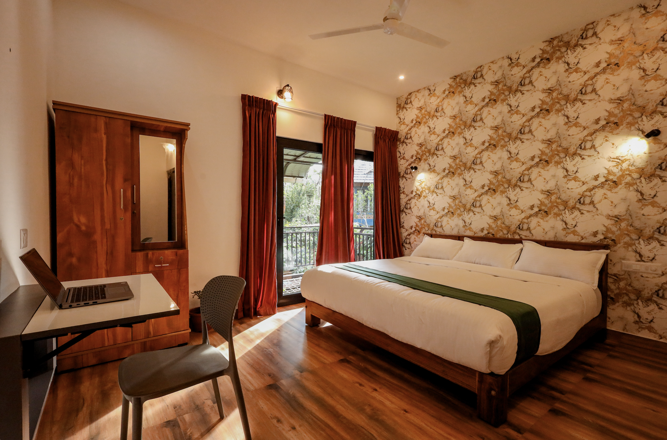 Guest bedroom at Coffeepolo
